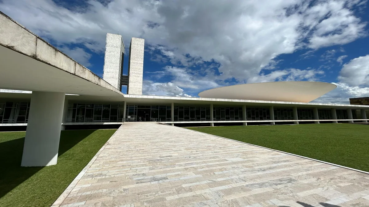 Prédio do Congresso Nacional em Brasília, onde tramita o marco legal da inteligência artificial no Brasil